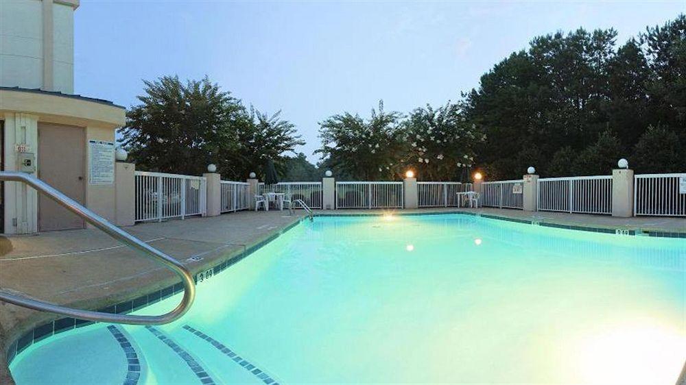 Holiday Inn Express Hillsborough-Durham Area By Ihg מראה חיצוני תמונה