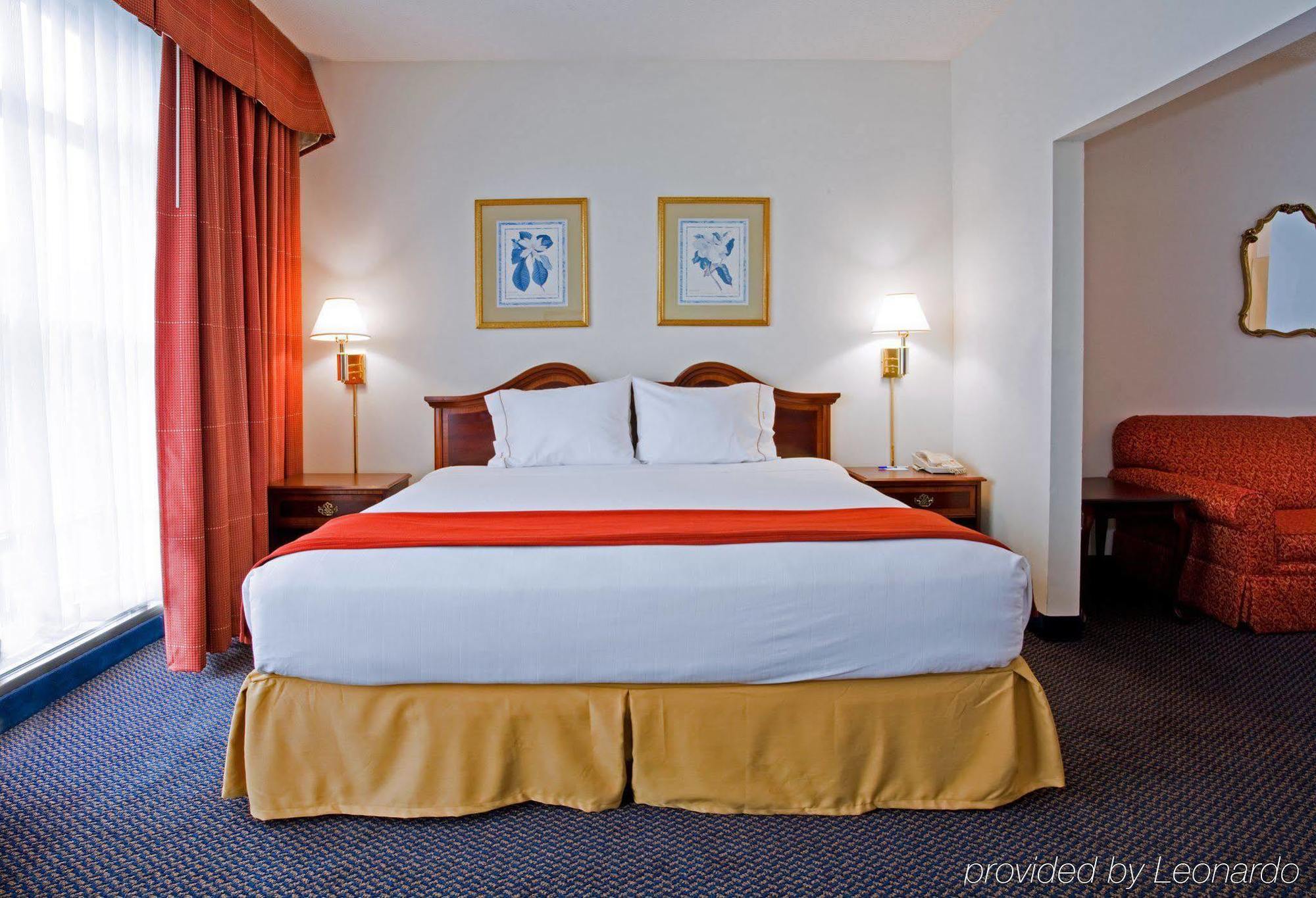 Holiday Inn Express Hillsborough-Durham Area By Ihg חדר תמונה