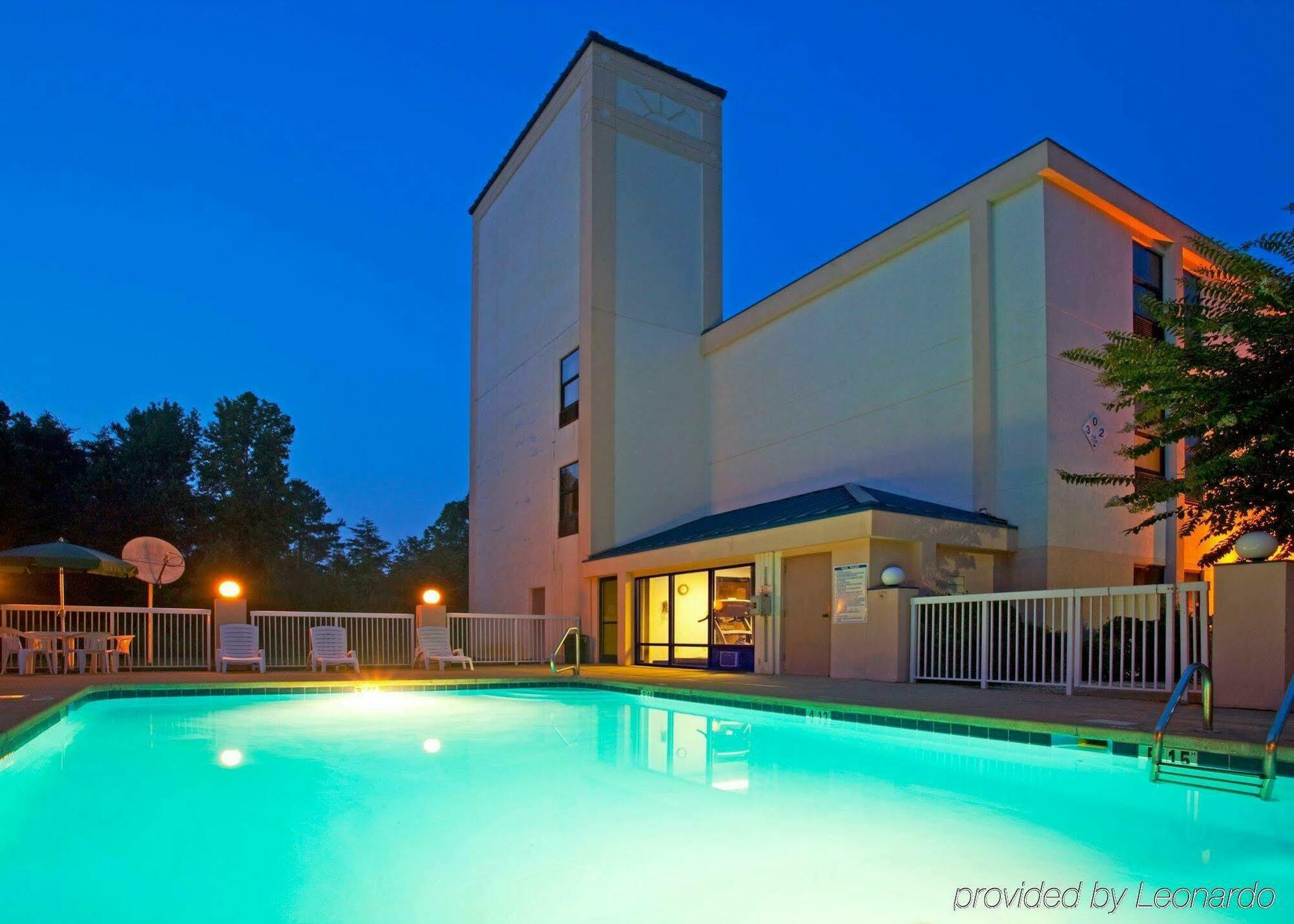 Holiday Inn Express Hillsborough-Durham Area By Ihg מראה חיצוני תמונה
