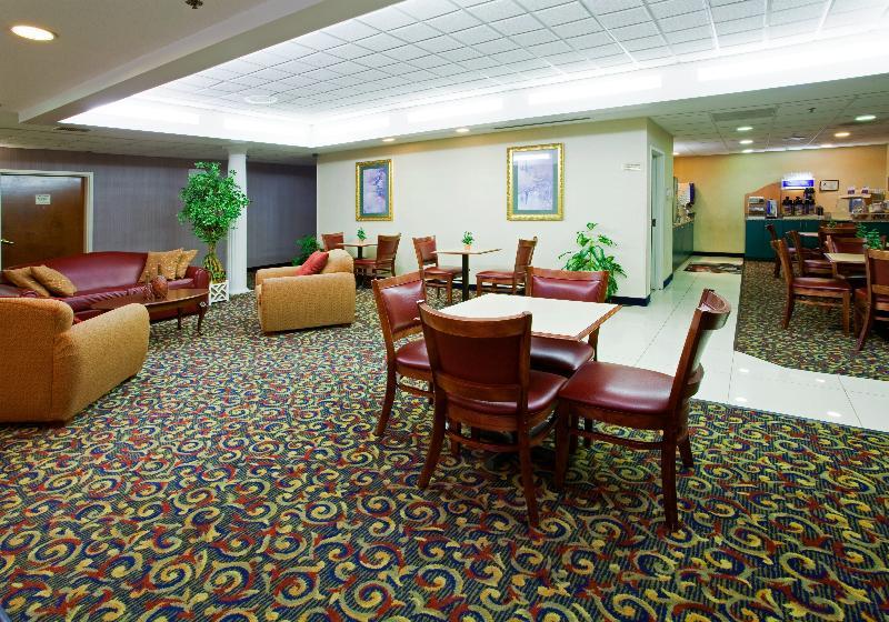 Holiday Inn Express Hillsborough-Durham Area By Ihg מראה חיצוני תמונה